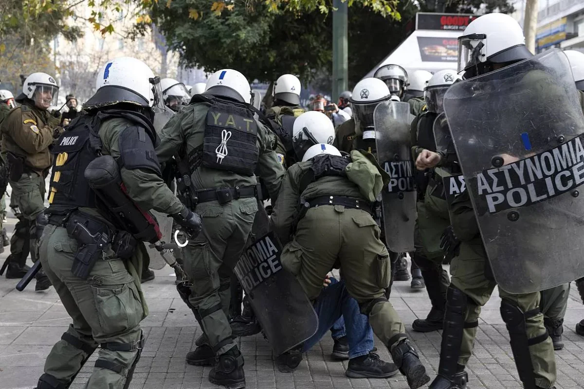 Протесты в Греции перетекли в беспорядки ВИДЕО