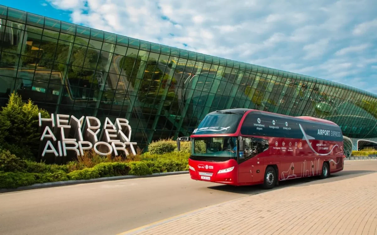 Сколько человек воспользовались услугами автобусов BakuBus Аэропорт экспресс ?