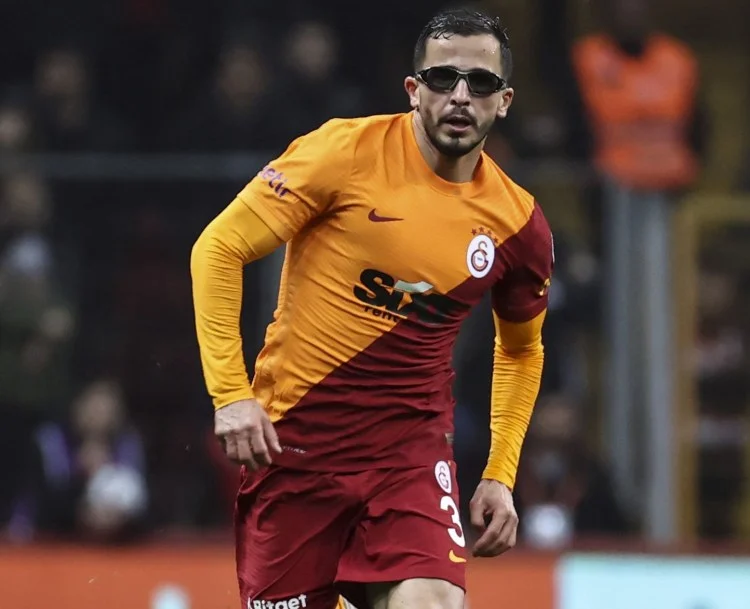 Qalatasaray ın sabiq futbolçusu karyerasını başa vurdu