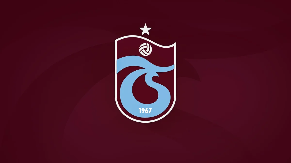 “Trabzonspor” daha bir futbolçu ilə vidalaşdı