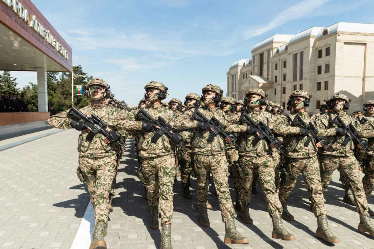 Daxili Qoşunların hərbçilərinin maaşı ARTIRILDI