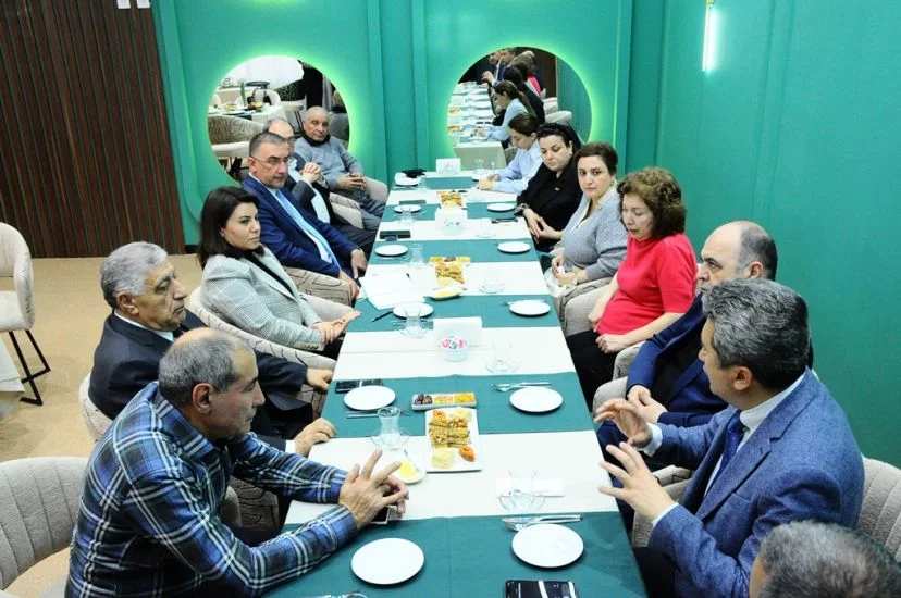 Naftalanda Tibbi xidmətin keyfiyyəti ilə bağlı müzakirələr aparıldı FOTO