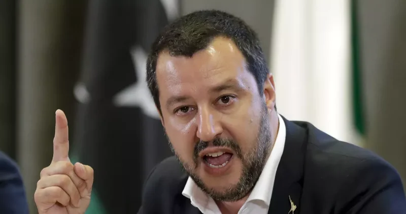 В МИД Украины ответили вице премьеру Италии: Советуем обращаться к Путину