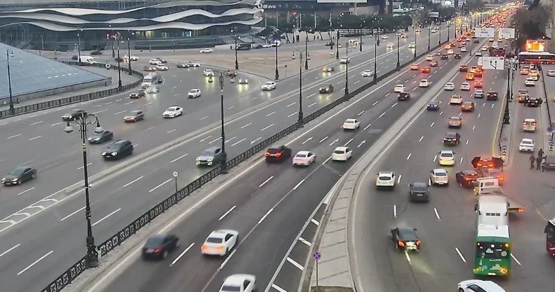 Yeni bir səhər yenə TIXAC...