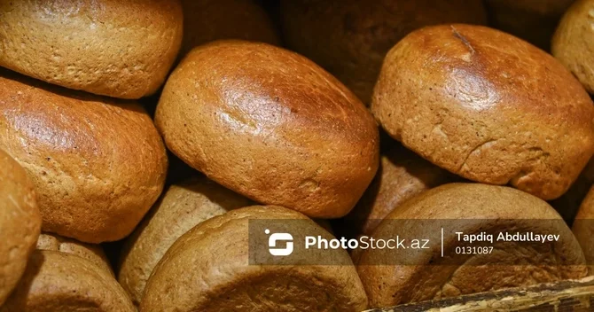 Süfrəmizdəki təhlükə: Tez xarab olan çörəklər