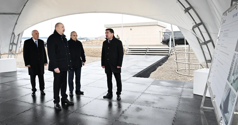 Prezident İlham Əliyev Sumqayıt Sənaye Parkında polipropilen və laminatlı kisə istehsalı müəssisəsinin təməlini qoyub FOTOLAR