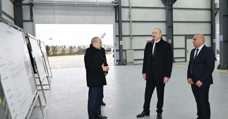 Президент Ильхам Алиев принял участие в открытии завода по производству зеркальных листов в Сумгайытском промышленном парке (ФОТО)