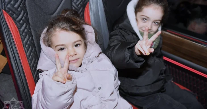 В зангиланское село Мамедбейли выехала очередная группа бывших вынужденных переселенцев