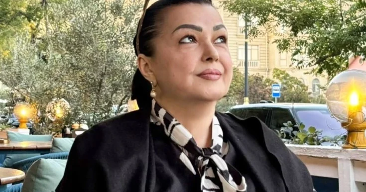 32 il sənsiz Fotolar