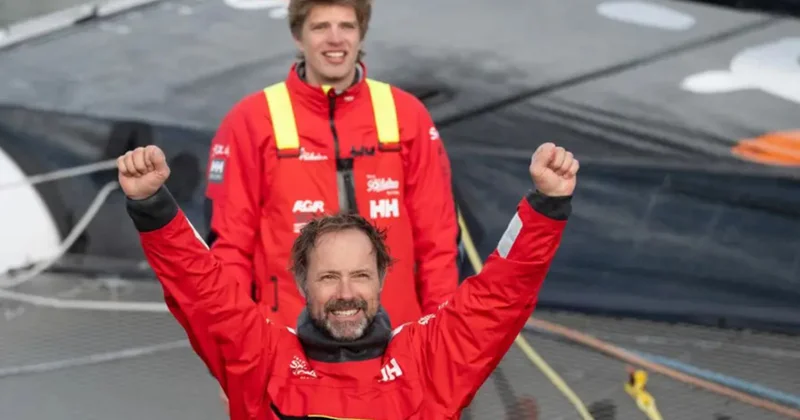 40 günə dövri aləm... Fotolar