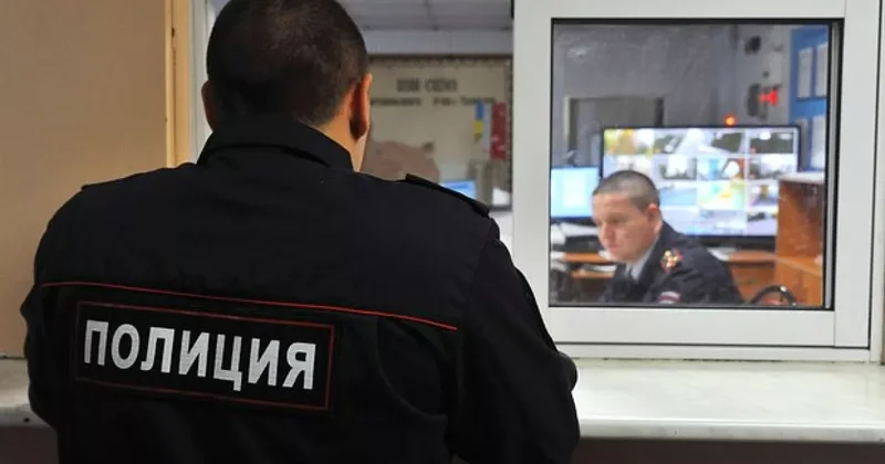 В российском городе подростки разгромили обувной магазин и напали на продавщицу