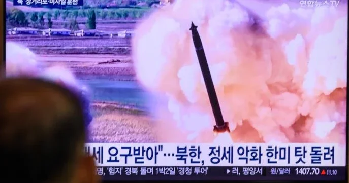 КНДР провела новые ракетные испытания на фоне визита американского чиновника в Сеул