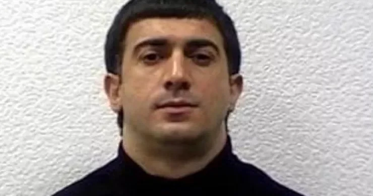 Rövşən Lənkəranski kimdir? Dəfninə deputatlar gələn qanuni oğru