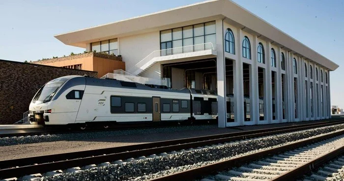 Dəmir yollarında keçən ömür Video