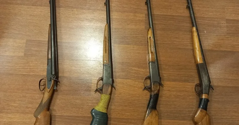 Məhkumun Bərdədə evində gizlətdiyi avtomat silahı aşkarlanıb