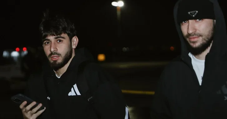 Футболист Карабаха Эльвин Джафаргулиев стал героем шуточного эпизода с маленьким болельщиком