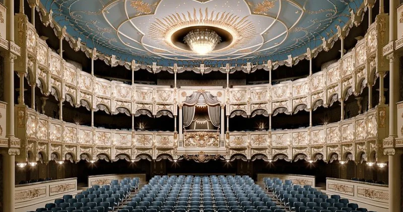 Что стоит за упразднением руководящих должностей в театрах Азербайджана