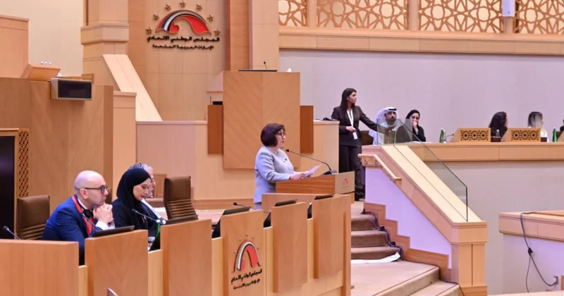 Milli Məclisin sədri Əbu Dabidə forumda çıxış edib FOTOLAR