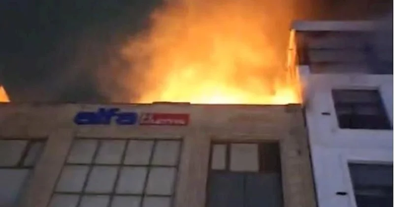 Əhməd Rəcəbli küçəsində obyektdə yanğın olub Video