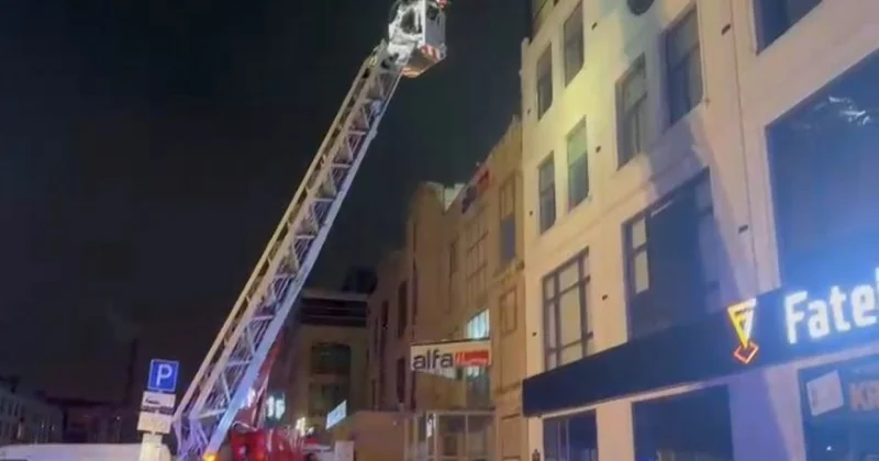 В Наримановском районе Баку произошел пожар ВИДЕО