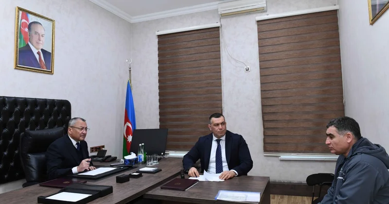 Rövşən Rzayev vətəndaşların müraciətlərini dinlədi FOTOLAR