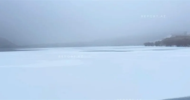 Арпачайское водохранилище покрылось льдом ФОТО