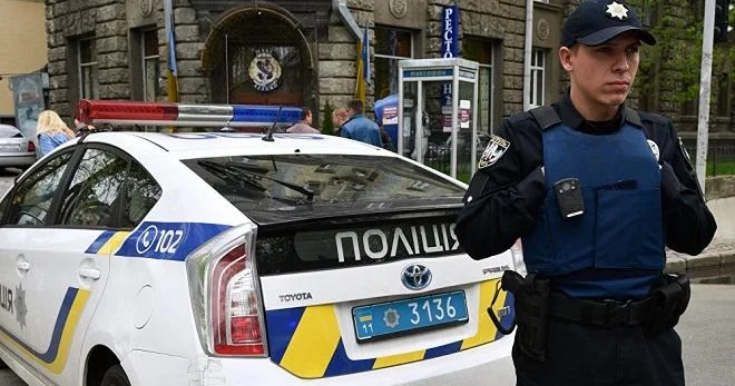 Ukraynada ətrafa atəş açdı, özünü güllələdi Video