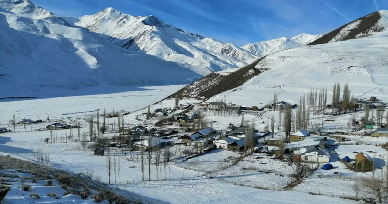 Bu ərazilərə qar yağıb FOTO