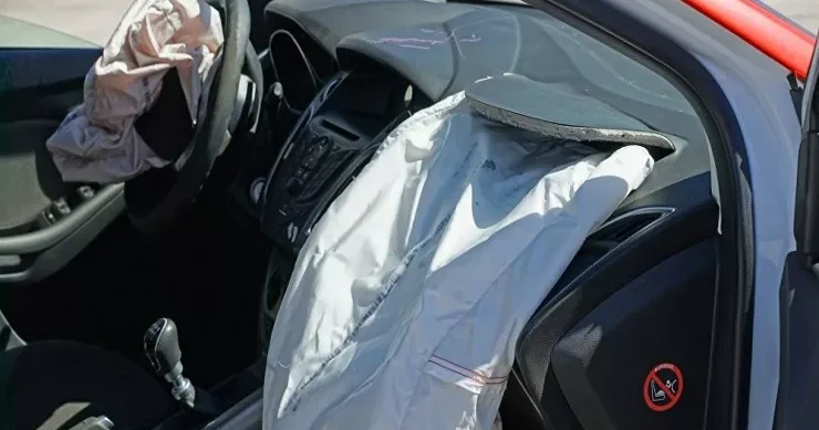 Şəmkirdə AĞIR QƏZA: sürücü öldü, 6 yaşlı uşaq yaralandı