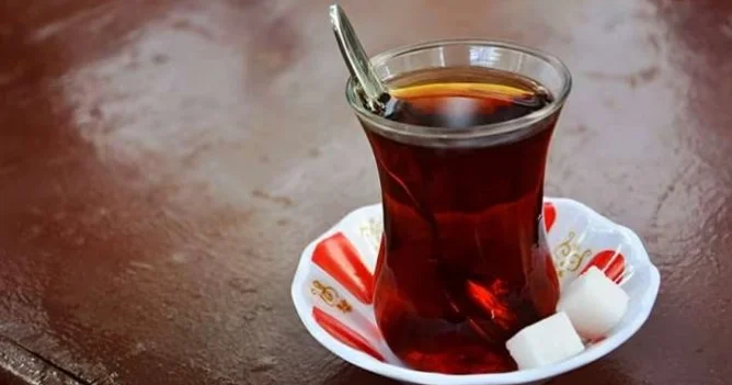 Qara çay sağlamlığa zərərlidir?