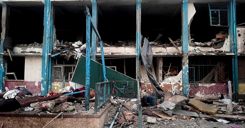 Qəzzada məktəblərin 90% dən çoxu dağıdılıb