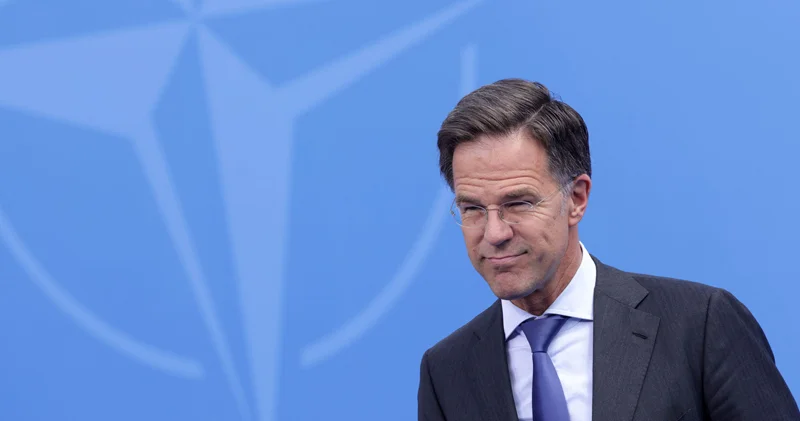 Barro Avropa ordusunun yaradılması ilə bağlı xəbərdarlıq edən Rütteyə cavab verdi