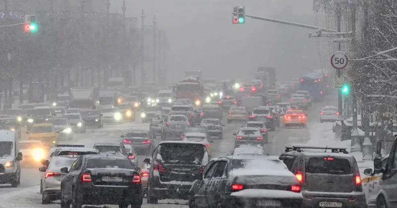 Moskvada 9 ballıq tıxac: Taksi qiymətləri 3,5 dəfə artdı SƏBƏB