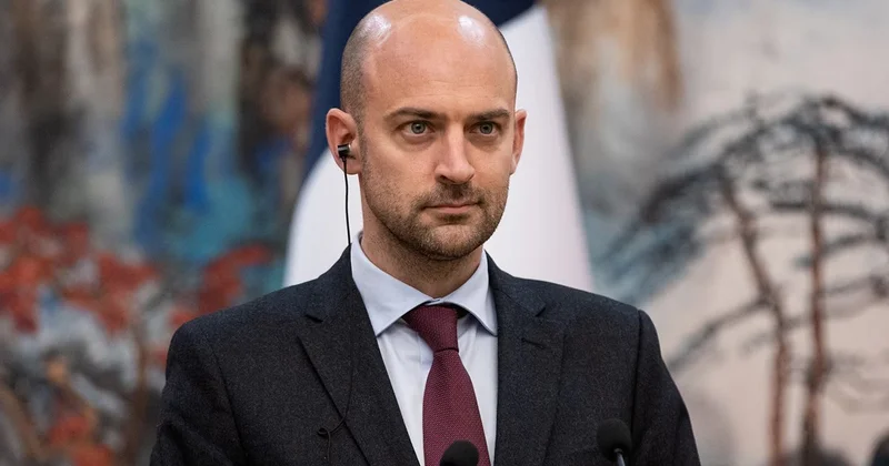 Во Франции раскритиковали заявление Рютте о неспособности Европы защитить себя