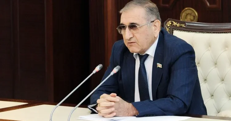 30 50 şagirdi olan bir kənddə məktəb tikmək məqsədəuyğun deyil Deputat