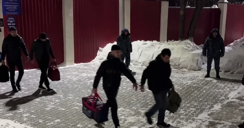 15 vətəndaşımız deportasiya olundu