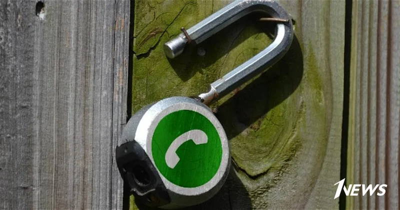 Дуров назвал WhatsApp небезопасным мессенджером