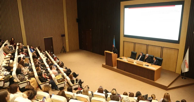 В Баку обсудили современные подходы к лечению инсульта