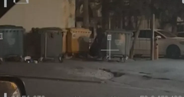 Bakıda zibillikdə narkotik gizlədənlər tutuldu VİDEO