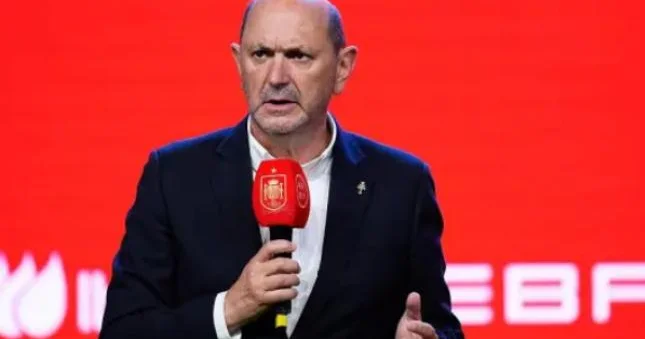 İspaniyanı təriflədi, Mərakeşə irad tutdu