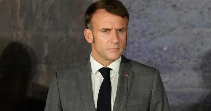 К Макрону негативно относятся почти 80% опрошенных французов