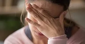 Şiddətli baş ağrılarının gizli qalan səbəbi