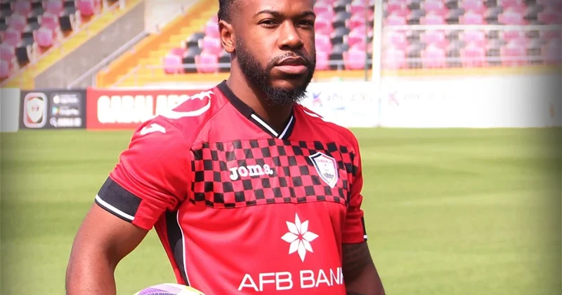 Габала объявила о расставании с камерунским хавбеком