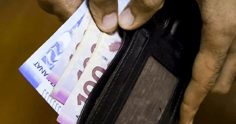 30 manata görə dostunun başına stəkan çırpdı MƏHKƏMƏ