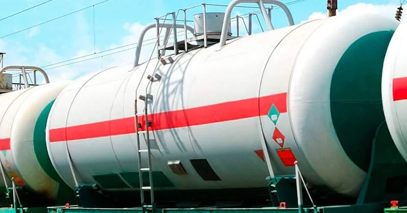 Баку и Ереван договорились о поставках СПГ и битума через Азербайджан