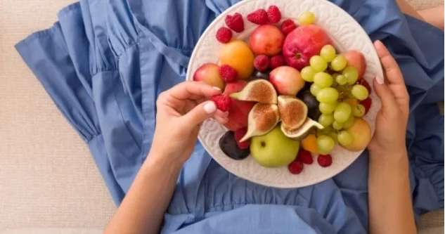 Soyuducuya qoyduğunuz meyvə və tərəvəzi yumayın