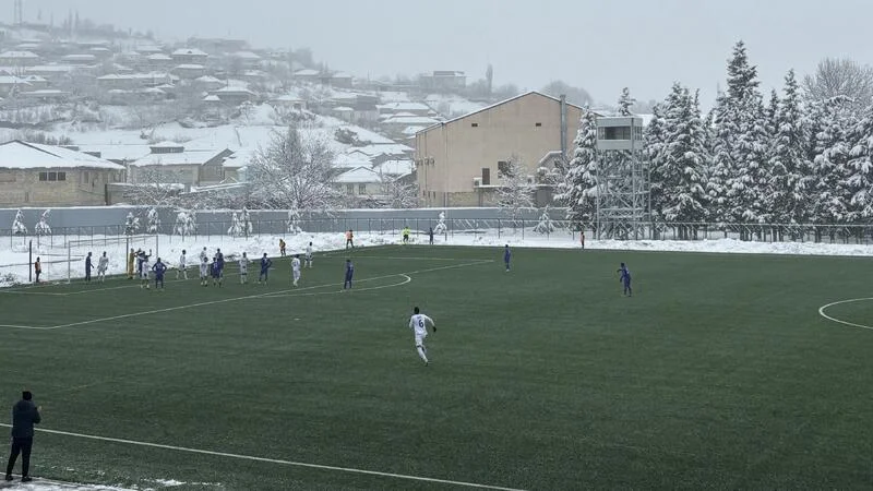 Turan Tovuz əvvəl oynamaq istəmədi, sonra Şamax nı uddu