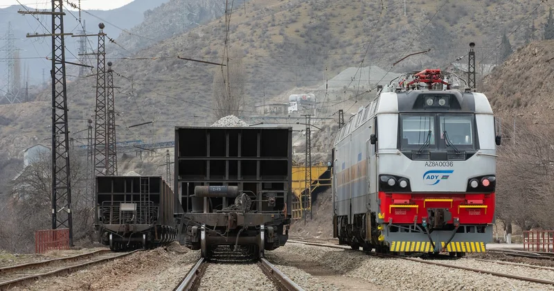 Alabaşlı Qızılca dəmir yolu yeniləndi FOTOLAR