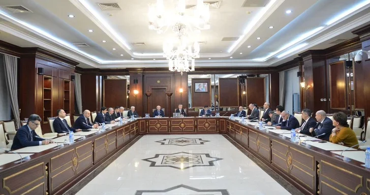 Милли Меджлис обсудил доклад омбудсмена Азербайджана за 2025 год