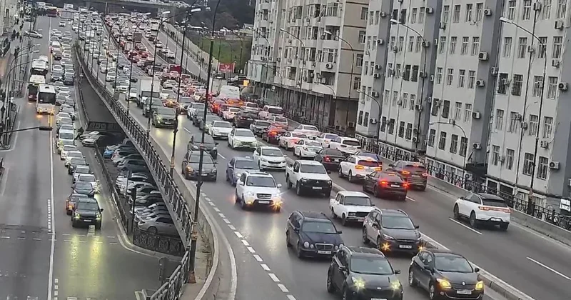 Paytaxtda hazırda 24 istiqamətdə SIXLIQ VAR 27.02.2026